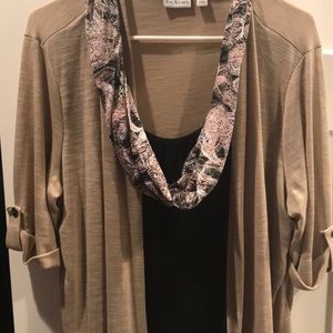 Top with detachable scarf